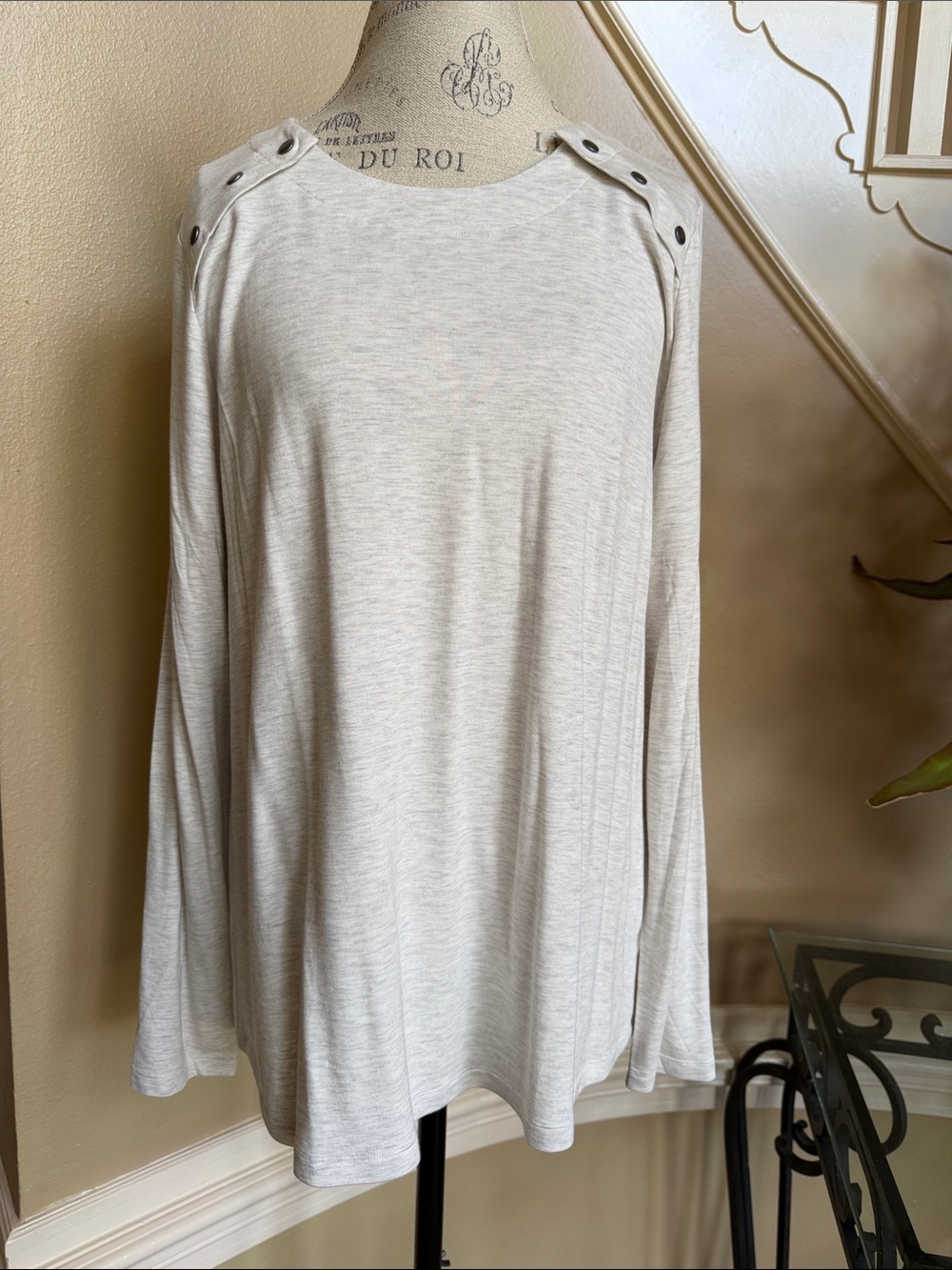 NWOT CAbi Snap Shoulder Sweatshirt